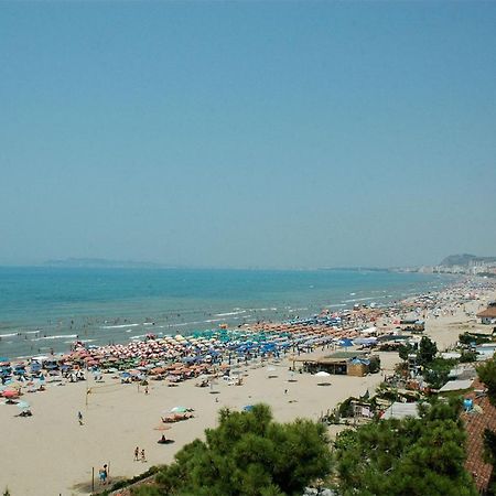 Vela Hotel Restaurant Голем Екстериор снимка