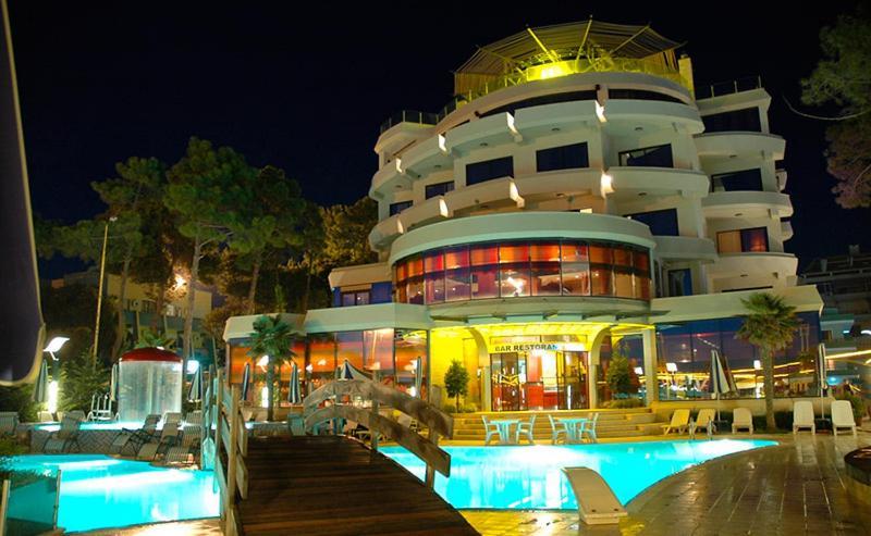 Vela Hotel Restaurant Голем Екстериор снимка