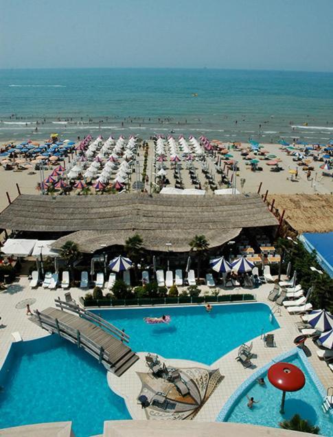 Vela Hotel Restaurant Голем Екстериор снимка