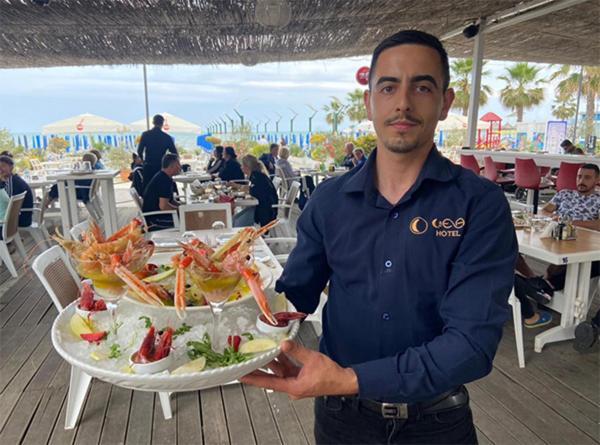 Vela Hotel Restaurant Голем Екстериор снимка