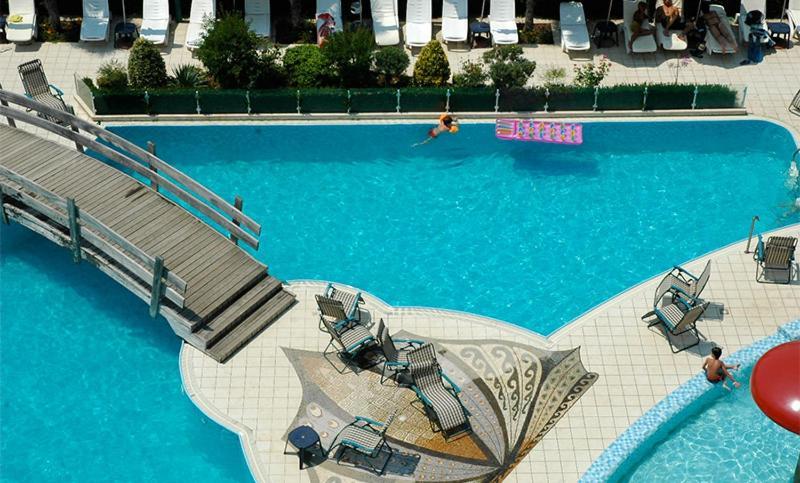Vela Hotel Restaurant Голем Екстериор снимка