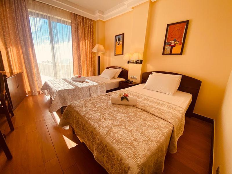 Vela Hotel Restaurant Голем Екстериор снимка